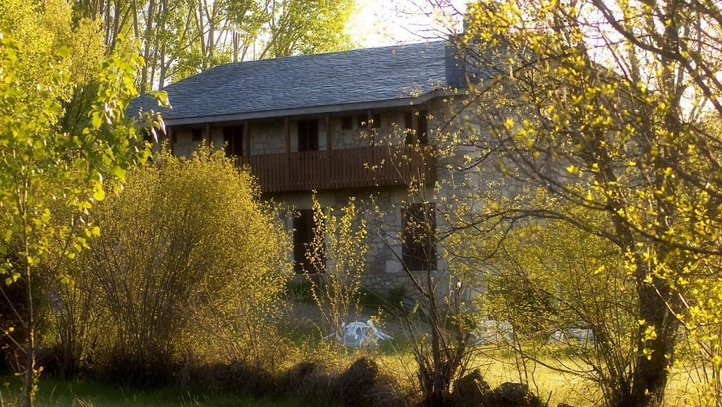 Hospederia El Pico Del Fraile Guest House Cobreros Exterior photo